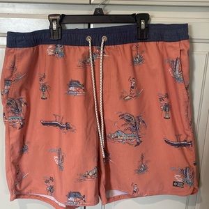 Salty crew board shorts size xl